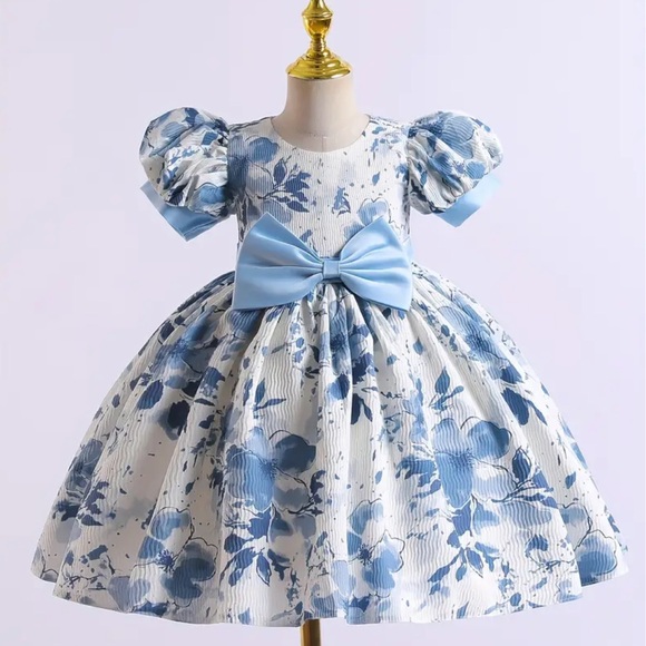 🌺 Rare Princess Special Occassion Dress Pageant Formal Blue White Medium (7-8)